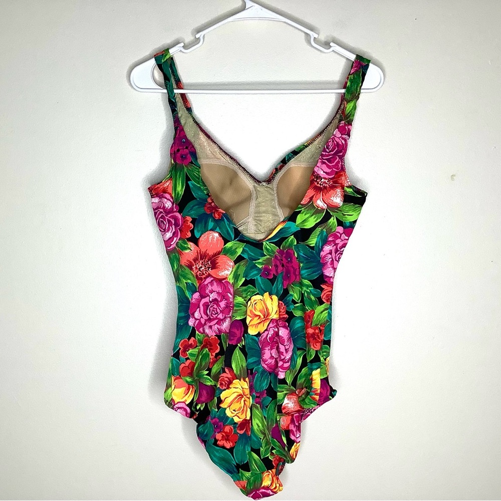 < Vintage Roxanne Vibrant Floral Swimsuit > - Picture 3 of 5